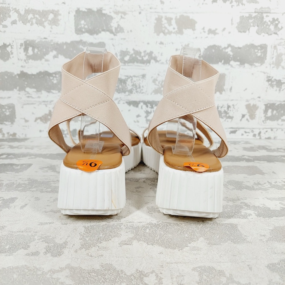NEW Madden Girl Beige Platform Strappy Elastic Sandals V250 - Picture 4 of 10